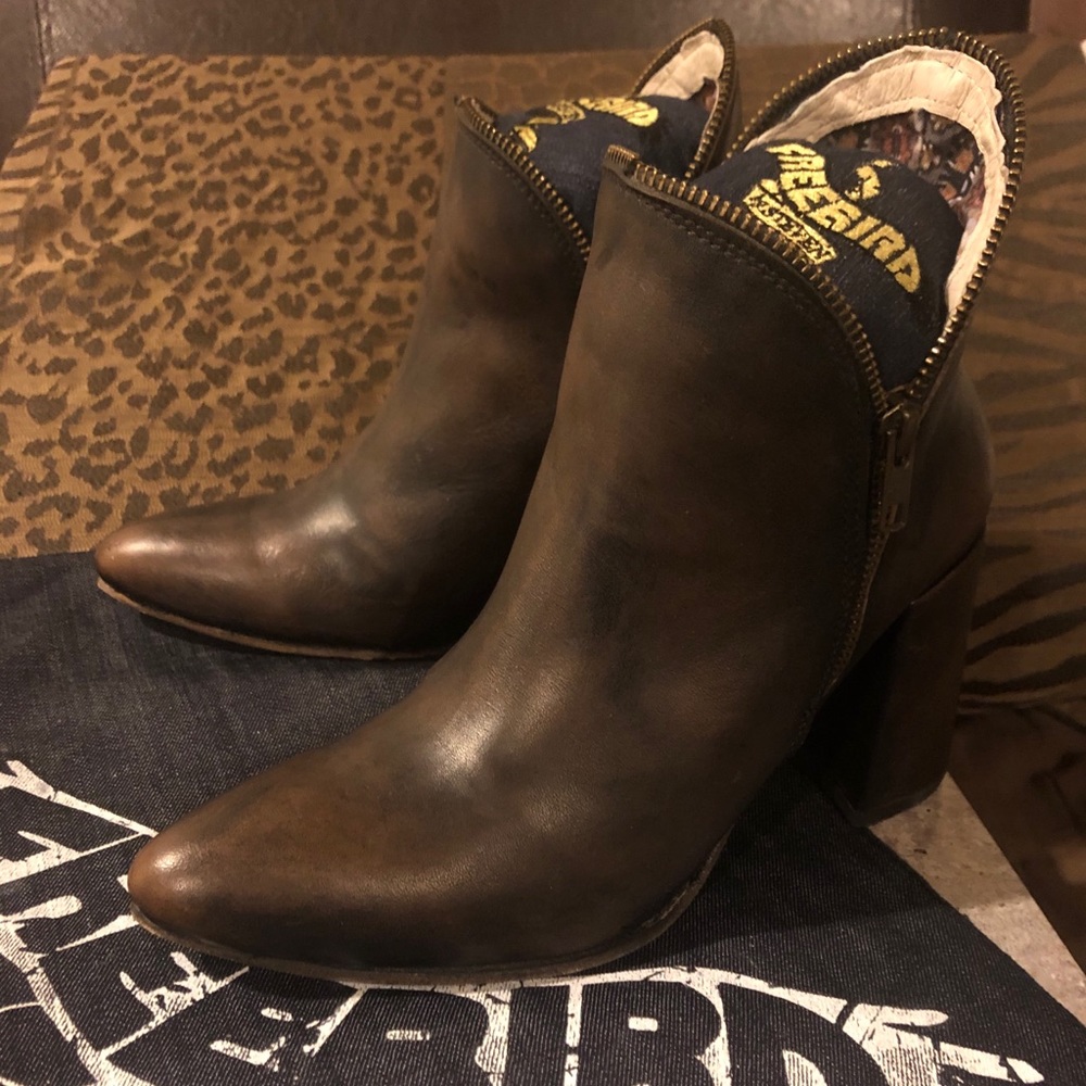 Freebird boots “Jalessa” size 9, but fits like 8.